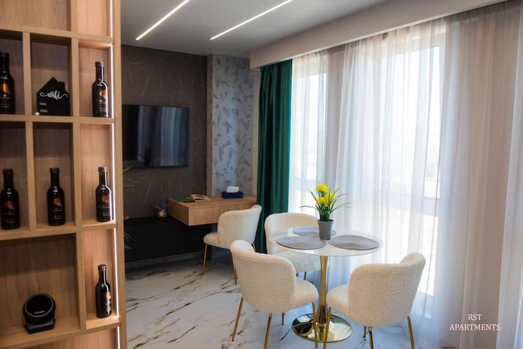 Rst Apartments Cluj Napoca Esterno foto